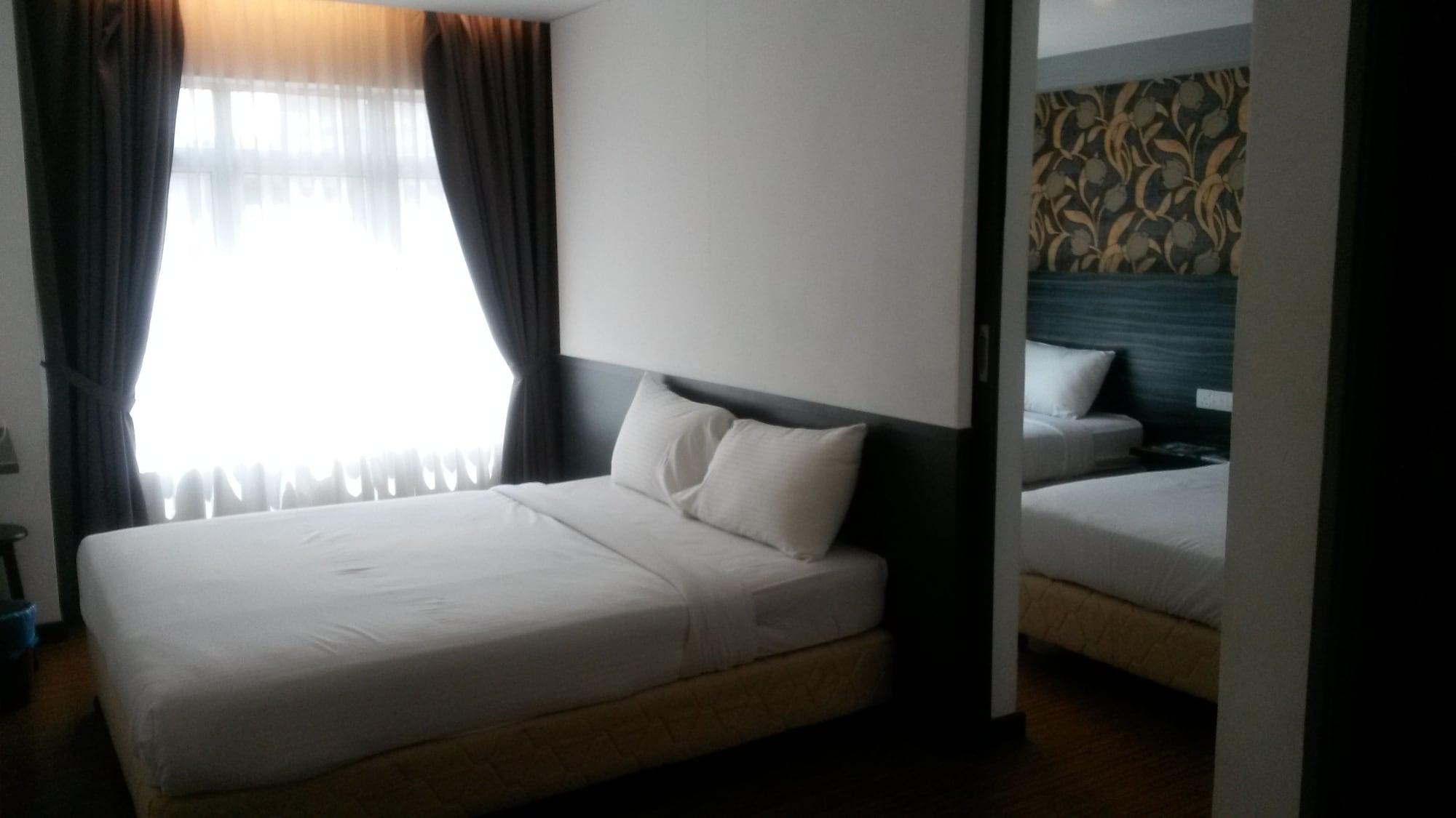 Signature Hotel Kuantan Exterior photo