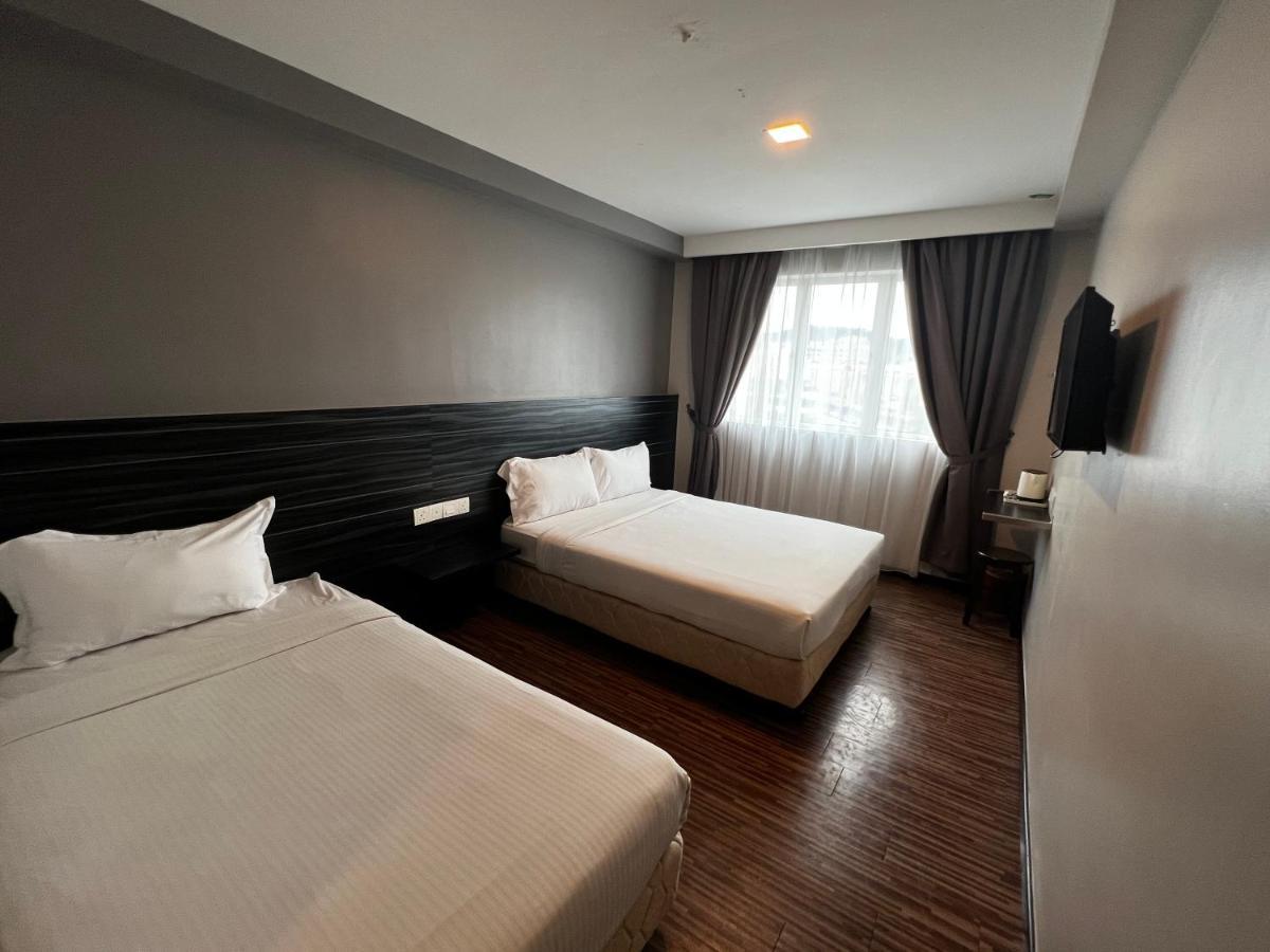 Signature Hotel Kuantan Exterior photo
