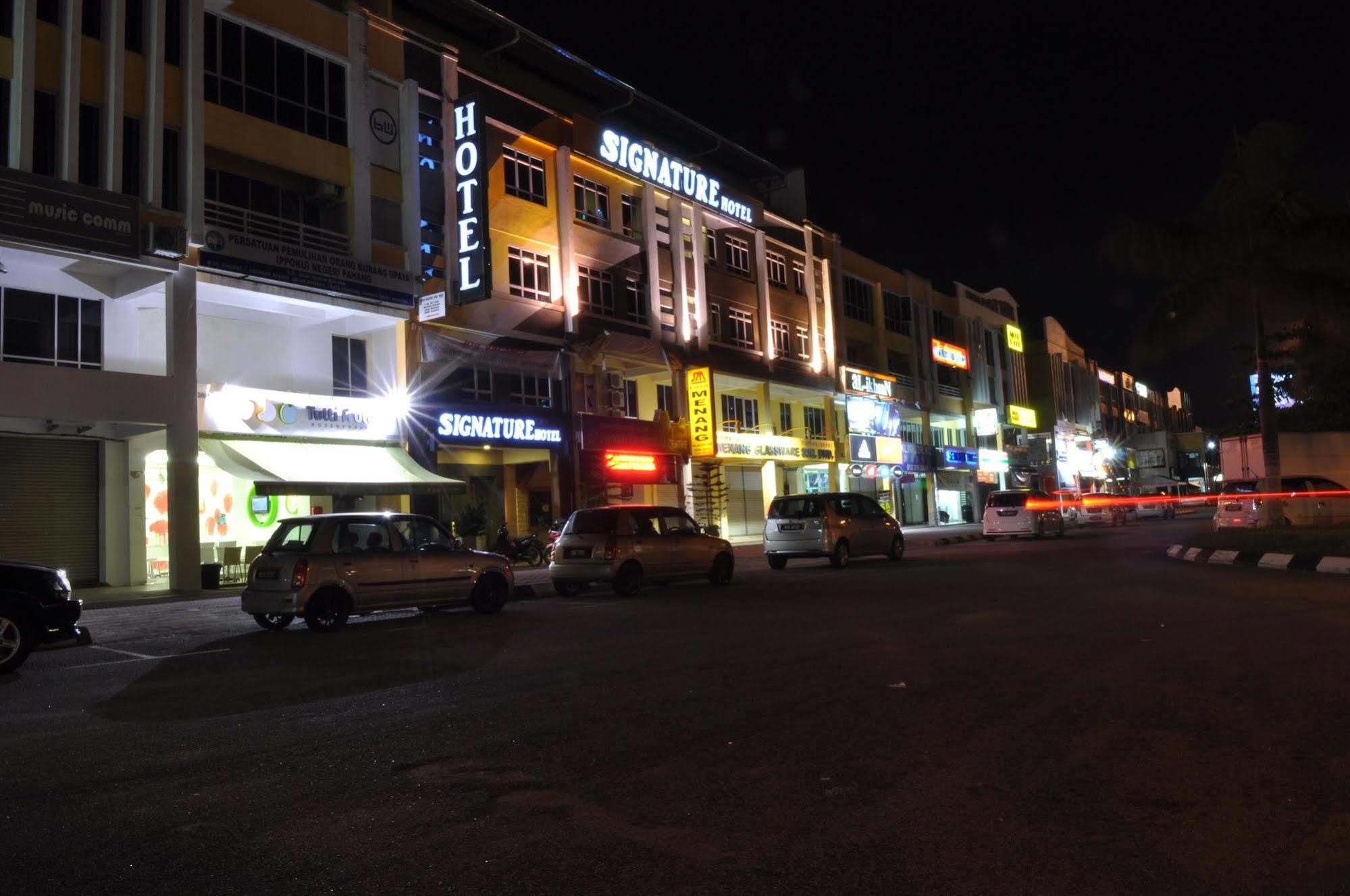 Signature Hotel Kuantan Exterior photo